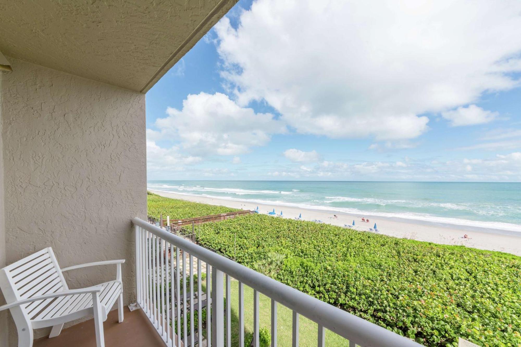 Doubletree Suites By Hilton Melbourne Beach Oceanfront Eksteriør bilde